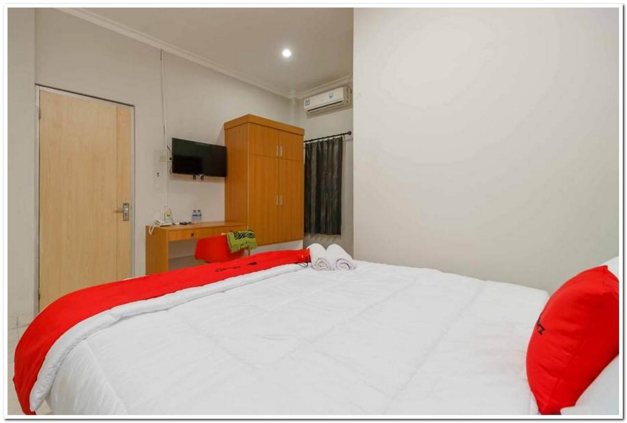 RedDoorz near JIEXPO Kemayoran 2 Jakarta Bagian luar foto