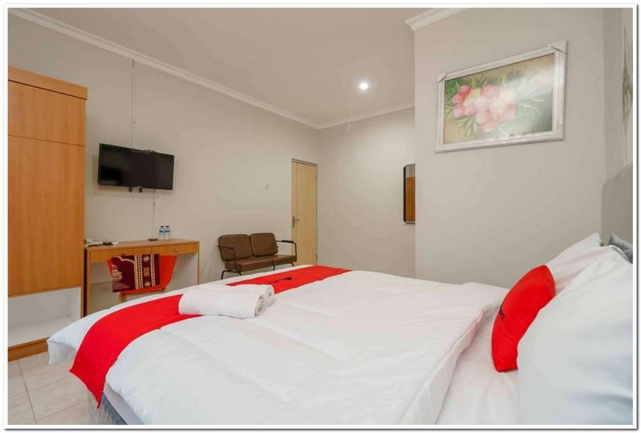 RedDoorz near JIEXPO Kemayoran 2 Jakarta Bagian luar foto